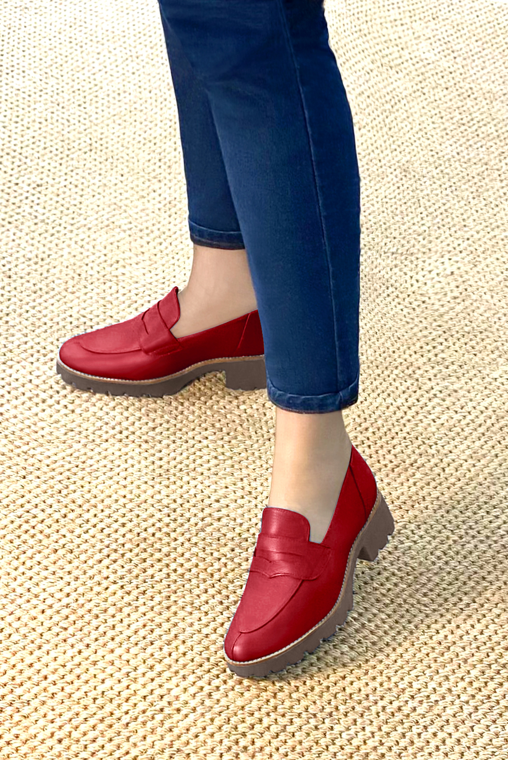 Cardinal red women's casual loafers. Round toe. Low rubber soles. Worn view - Florence KOOIJMAN
